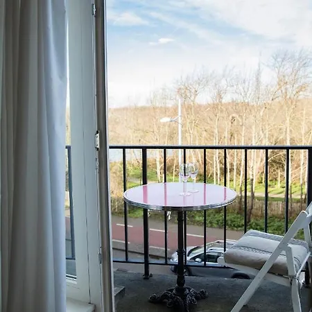 Апартаменты Charming Studio In